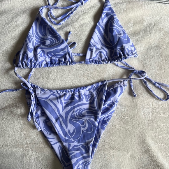 Purple swirl bikini set w sarong - Picture 1 of 2